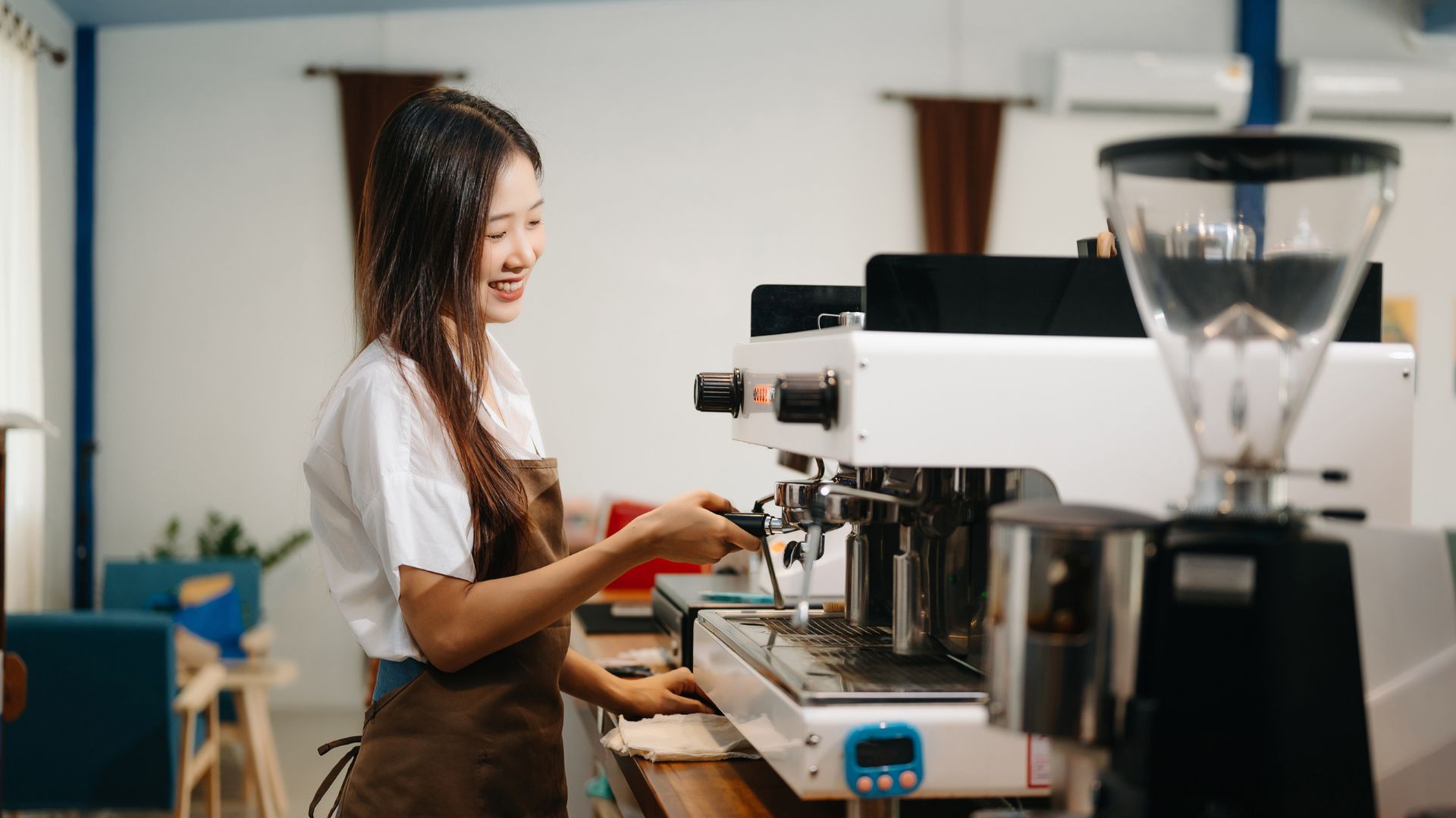 Mở Quán Cà Phê: Nên Chọn Cà Phê Rang Xay Loại Nào?