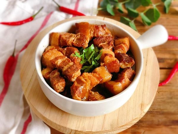 Cách Nấu Thịt Kho Tàu Bằng Nồi Áp Suất Bear: Ngon, Mềm, Nhanh