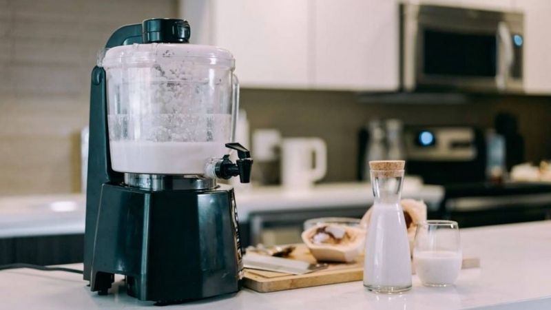 Hướng Dẫn Chọn Mua Máy Làm Sữa Hạt Phù Hợp Với Nhu Cầu Của Gia Đình Bạn