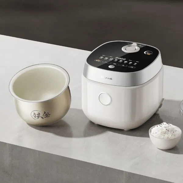 1. Lòng nồi gang tráng men - Bí quyết cơm ngon chuẩn niêu