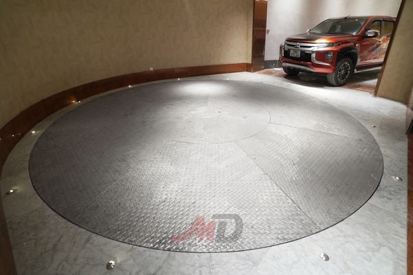 <img src=“DSC02164 copy.jpg” alt=“Bàn xoay ô tô MDTech”>