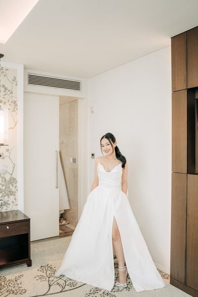 Váy cưới tứ đại mỹ nhân Hàn: Song Hye Kyo thất thế dù chơi lớn