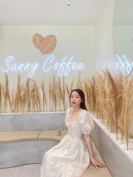 Lời giới thiệu hay về quán cafe – Sunny coffee