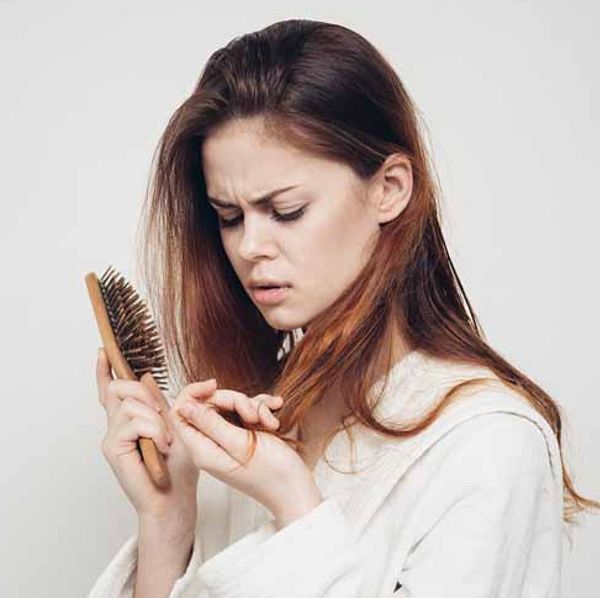 Rụng tóc là dấu hiệu thiếu hụt Biotin