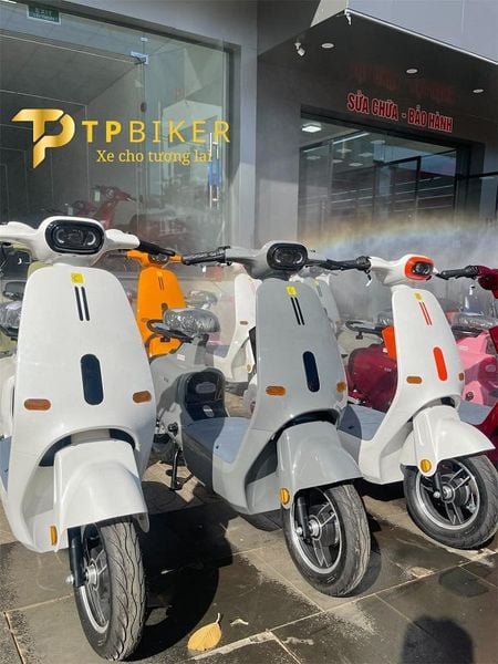 TP Biker chia sẻ kinh nghiệm kinh doanh bán sỉ xe máy điện 2025