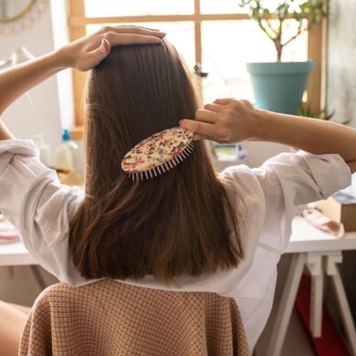 5 Loại Mặt Nạ Chăm Sóc Tóc Khô Tại Nhà