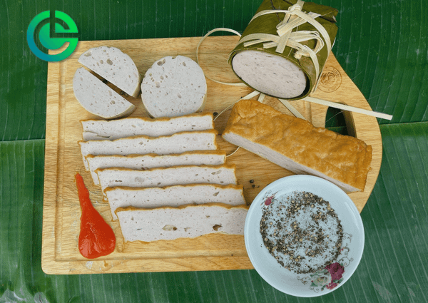 Giò chả là món ăn quen thuộc trong ẩm thực Việt Nam, gắn liền với nhiều thế hệ.