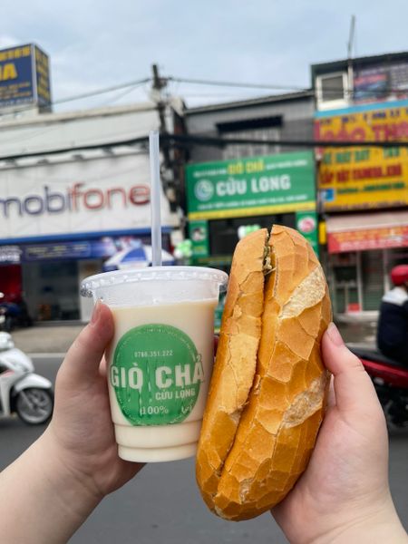 banh-mi-gio-cuu-long