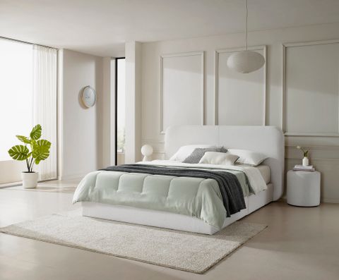 Review chi tiết về giường ngủ Charmant tại Hangal