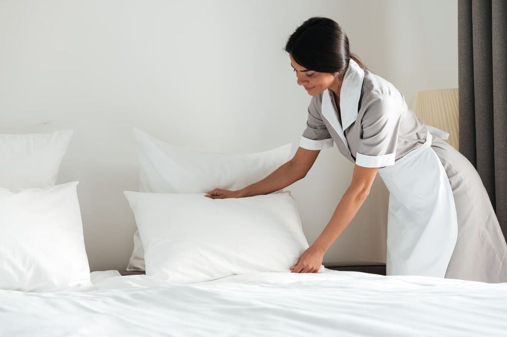 [Mẹo vặt] Mách bạn cách cố định ga giường không bị tuột đơn giản