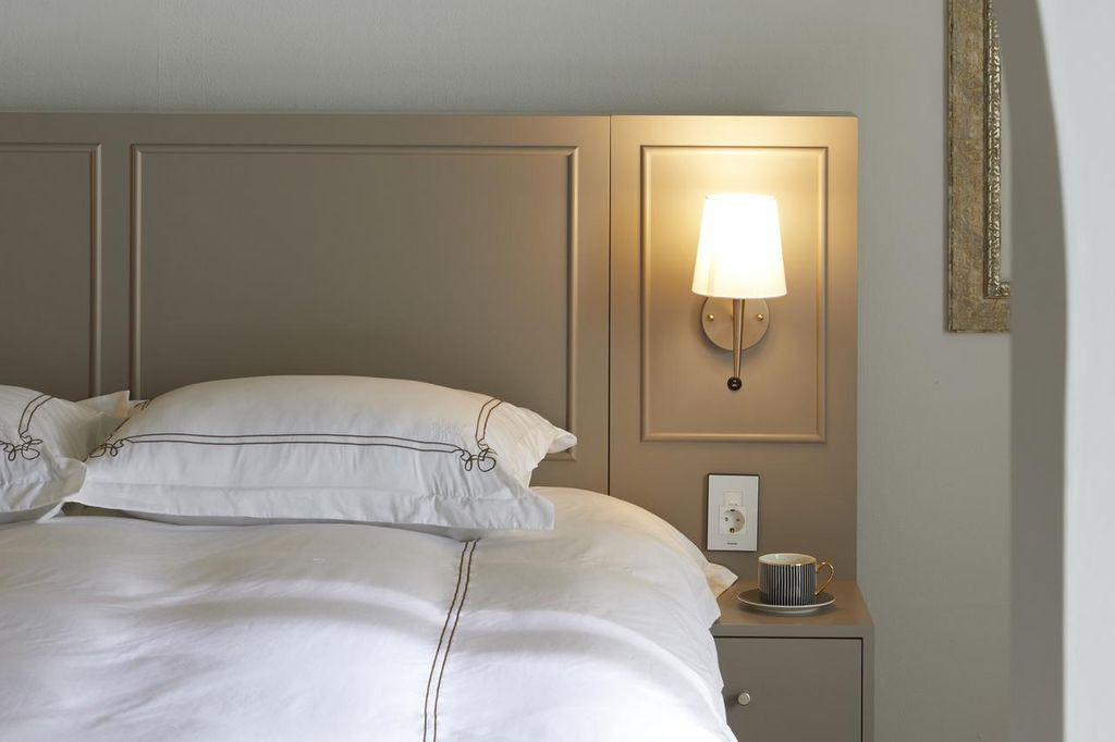 Đèn Đầu Giường: Cách chọn đèn ngủ đầu giường phù hợp