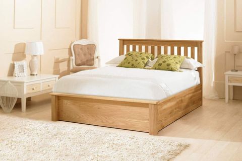 Có nên mua giường ngủ gỗ cao su? Ưu điểm và hạn chế nên biết