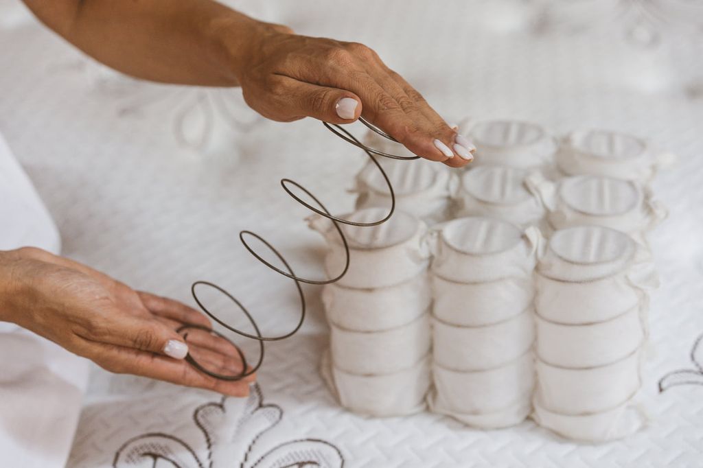 Nệm (đệm) lò xo là gì? Tìm hiểu các loại nệm lò xo phổ biến