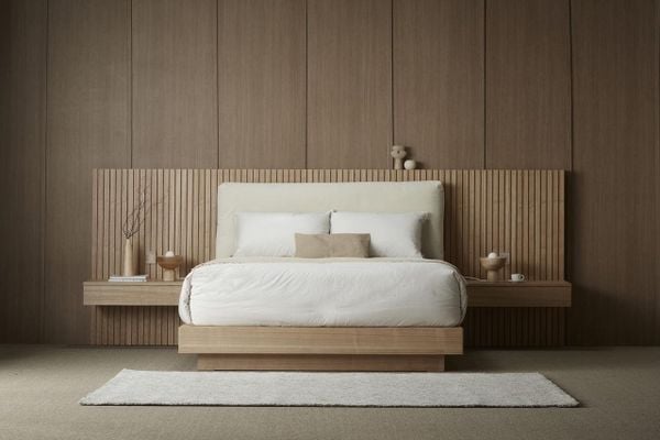 Cách khử mùi giường gỗ mới
