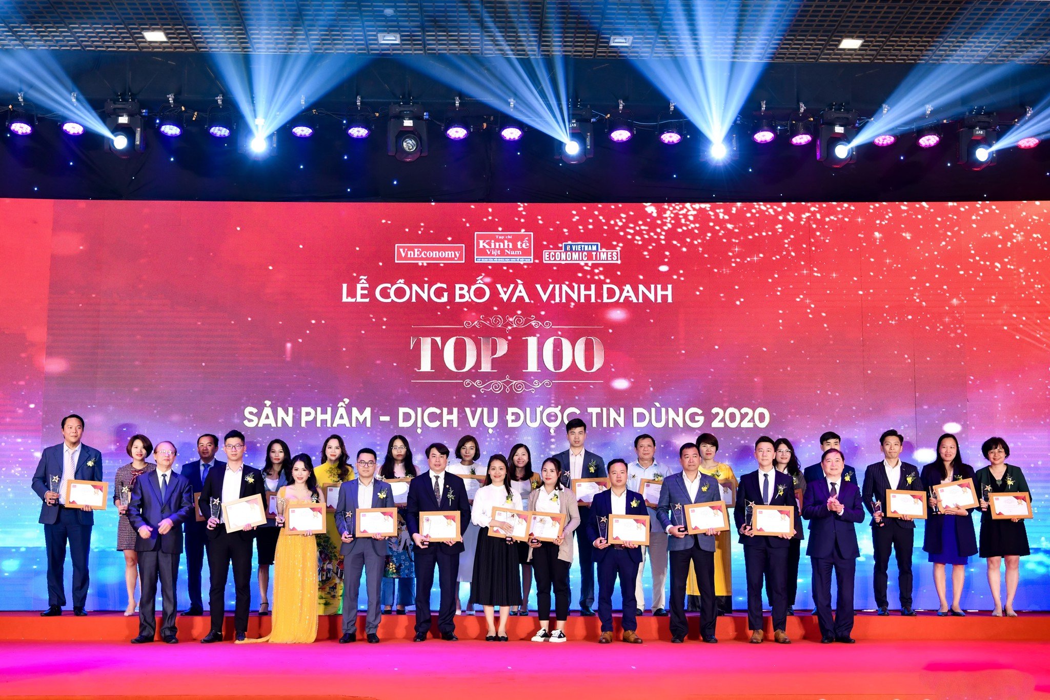 Trà thải độc Phạm Gia có 4 năm liên tiếp nằm trong top 100 sản phẩm tin và dùng năm 2019-2022