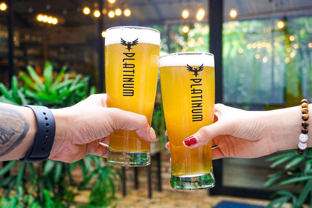 CÙNG PLATINUM BEER KHÁM PHÁ THẾ GIỚI BIA THỦ CÔNG - KHÁT KHAO DẪN LỐI CỦA NGƯỜI TIÊU DÙNG VIỆT