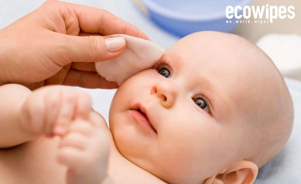 NHỮNG SAI LẦM THƯỜNG GẶP KHI SỬ DỤNG KHĂN ƯỚT CHO TRẺ SƠ SINH