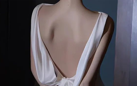 Tại Sao Bạn Nên Kết Hợp Tẩy Tế Bào Chết Body Cà Phê Và Kem Body Trắng Da Dưỡng Ẩm Cho Làn Da Hoàn Hảo?