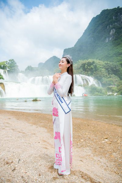 hoa hậu lương thùy linh trang phục áo dài