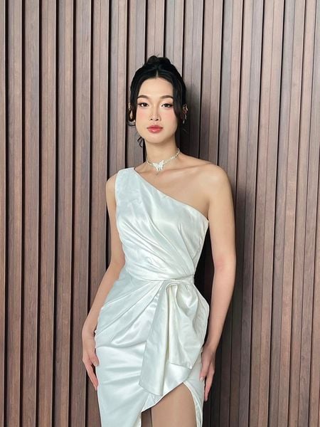 Nguyễn phương linh thí sinh sáng giá tại miss world việt nam 2023