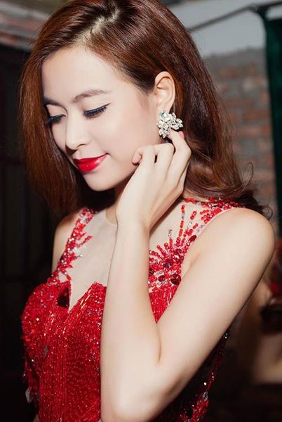 hoàng thùy linh