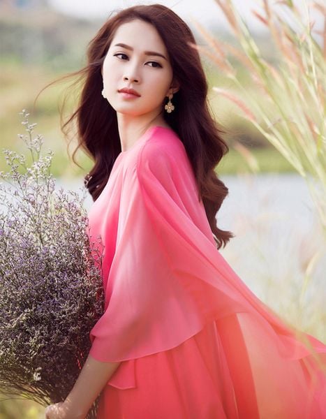 hoa hậu đặng thu thảo