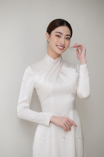 hoa hậu lương thùy linh