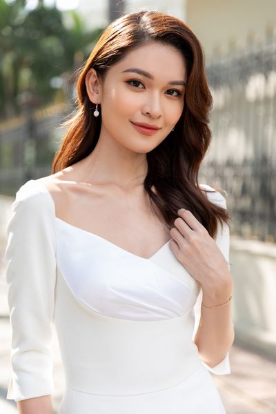 Á hậu thùy dung
