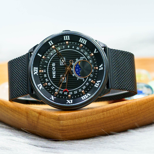 đầu tư vào đồng hồ kính sapphire