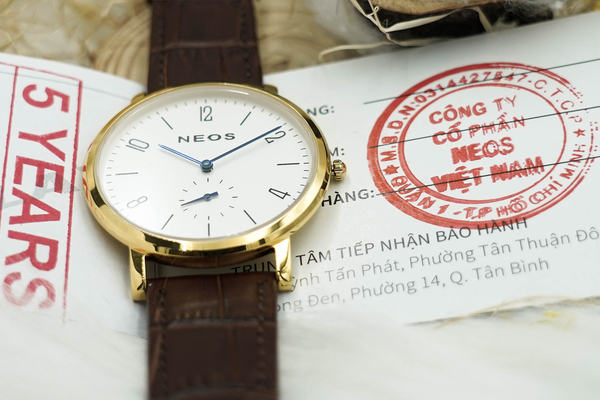 đồng hồ đôi dây da neos N-40728 sapphire bảo hành chính hãng 5 năm