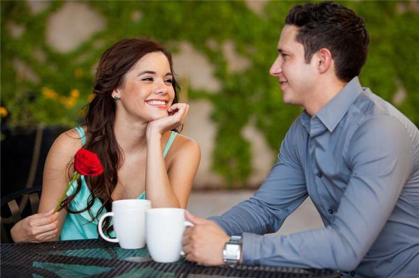 Những Bước Cơ Bản Để Bắt Đầu Một Cuộc Trò Chuyện Và Tạo Dựng Quan Hệ