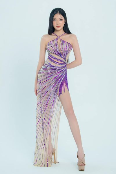 Phạm Hương Anh 18 tuổi