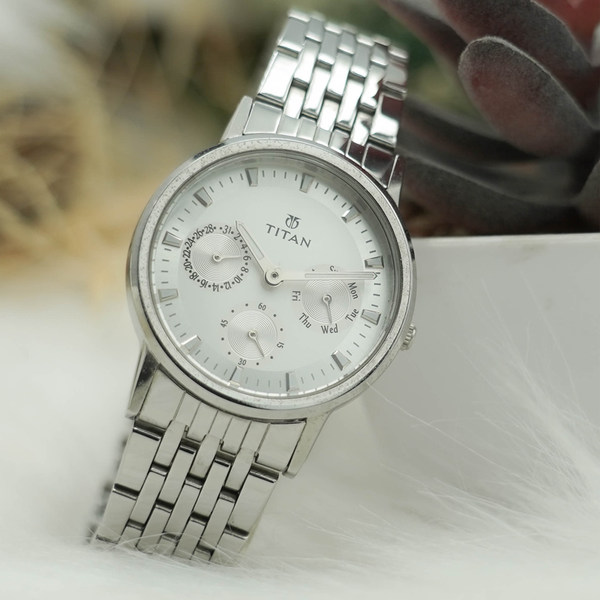 đồng hồ thời trang nữ Lc