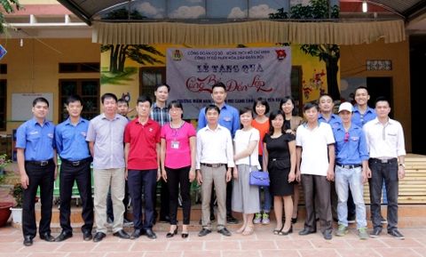 MIPEC SUPPORTS POOR STUDENTS IN THE MOUNTAINOUS PROVINCE OF YEN BAI