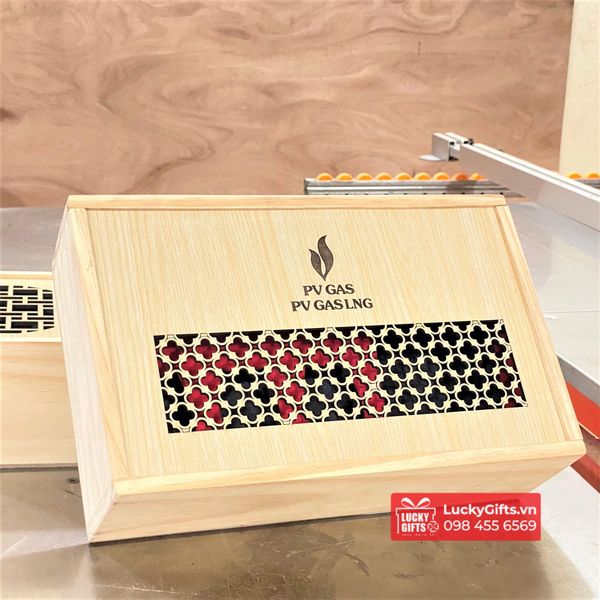 Nhận cắt khắc laser logo thương hiệu theo yêu cầu