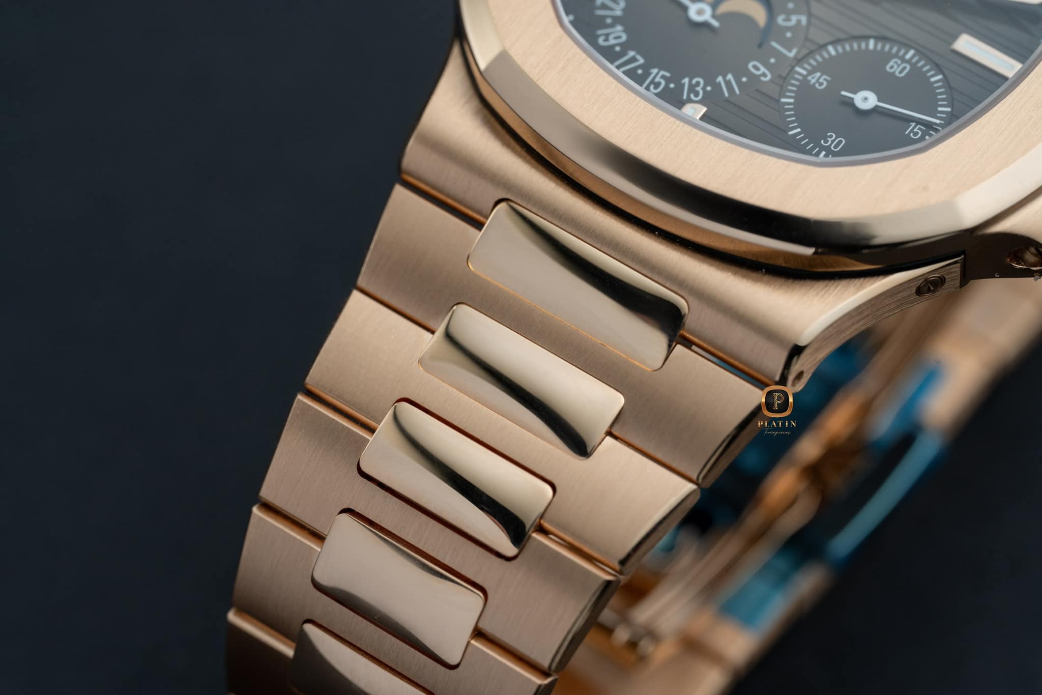 Đồng hồ Patek Philippe Nautilus 5712-1R-001 Vàng hồng Mặt số Nâu ...