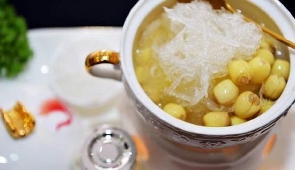 Cách chưng tổ yến với hạt sen bồi bổ cho cả gia đình
