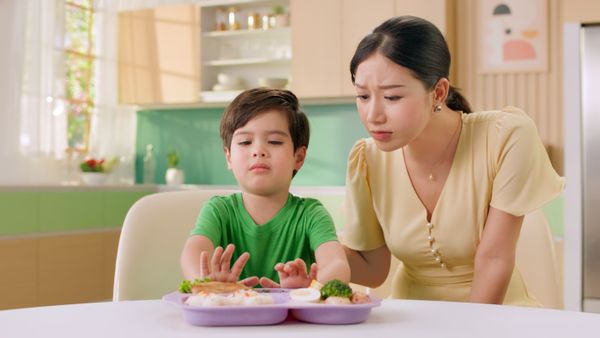 BÉ BIẾNG ĂN PHẢI LÀM SAO? MÁCH MẸ BÍ QUYẾT VÀNG CHO CON ĂN NGON, NGỦ TỐT, ĐỀ KHÁNG KHỎE