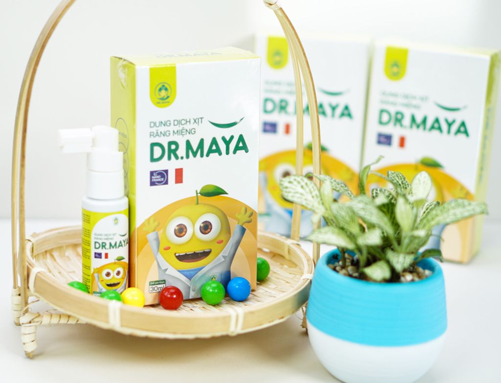 XỊT RĂNG MIỆNG CHO TRẺ EM DR.MAYA CÓ AN TOÀN HƠN NƯỚC SÚC MIỆNG?