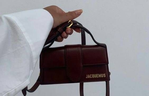 Những cách để tìm kiếm ưu đãi và giảm giá khi mua túi Jacquemus