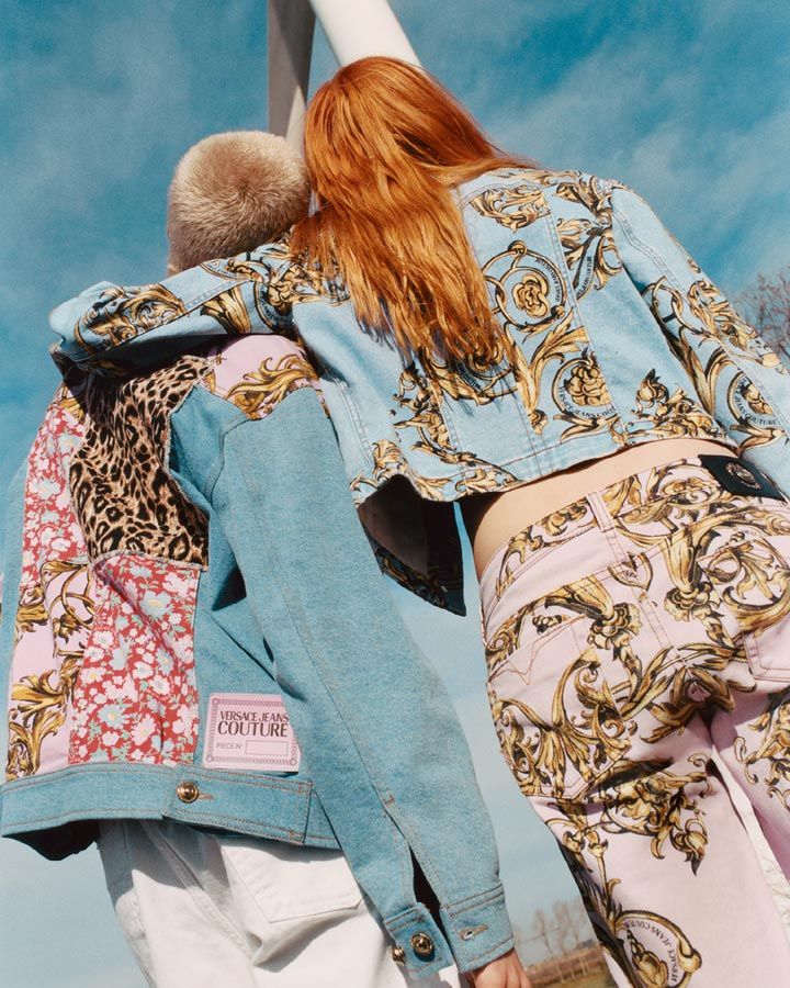 Chiến dịch quảng cáo Versace Jeans Couture SS22