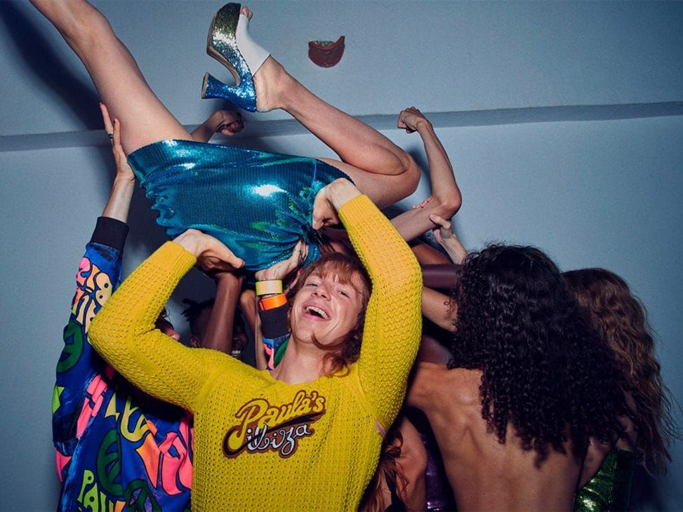 Loewe Paula’s Ibiza 2022: Bữa tiệc mùa hè bất tận