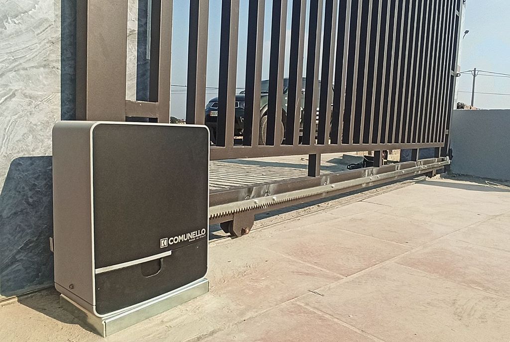 CỔNG TRƯỢT COMUNELLO TẠI THANH HÓA