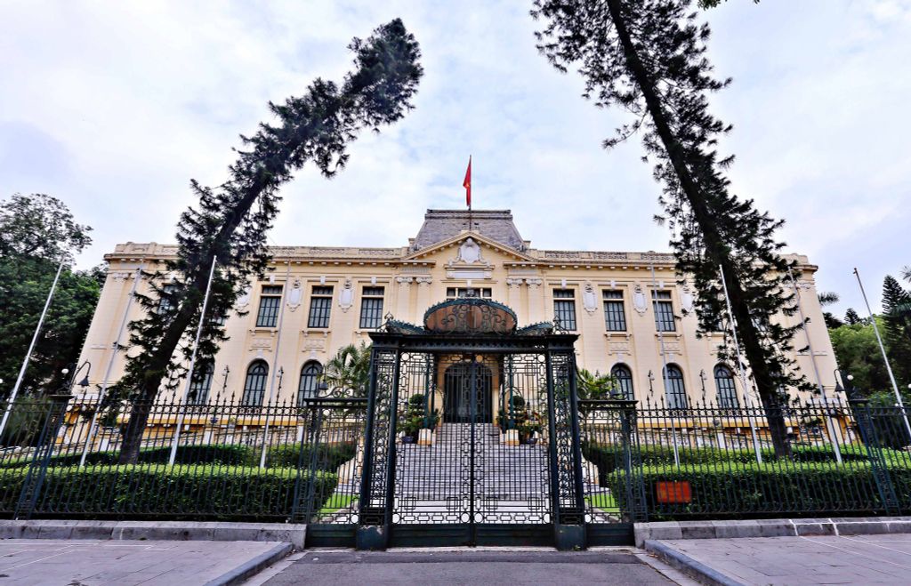 Cửa kính tự động tại Nhà khách Chính Phủ