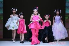 10 mẫu nhí Việt Nam tại Shanghai Fashion Week 2024