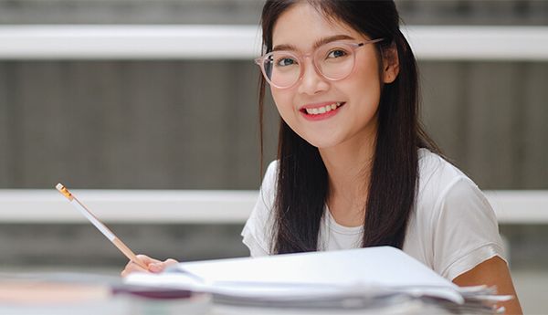Cận Thị Trong Tầm Mắt: Tình Hình Đáng Lo Ngại ở Việt Nam Và Bí Quyết Phòng Ngừa