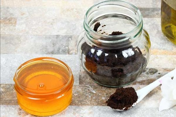 vì sao nên tẩy tế bào chết bằng bã cà phê