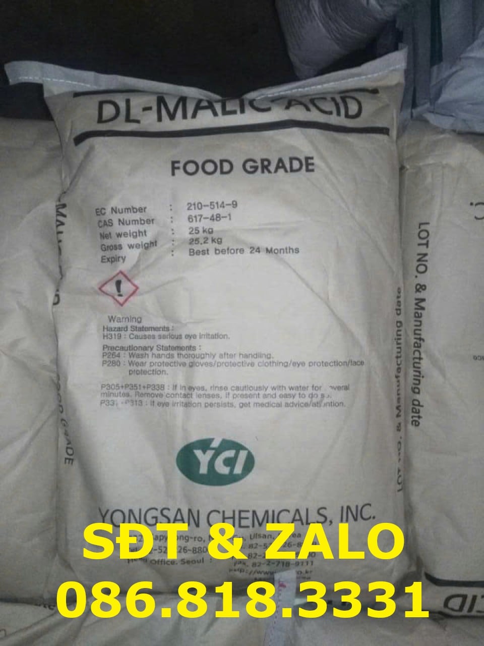 Axit Malic - C4H6O5 có trong quả táo