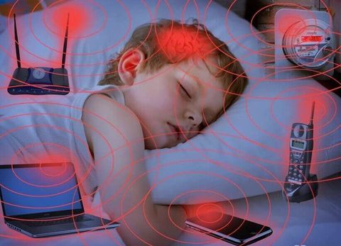 Điện thoại di động ảnh hưởng đến não trẻ em?