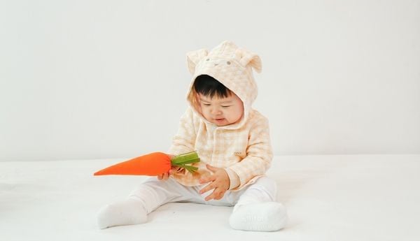 Những lưu ý khi mặc đồ sơ sinh cho bé vào mùa xuân